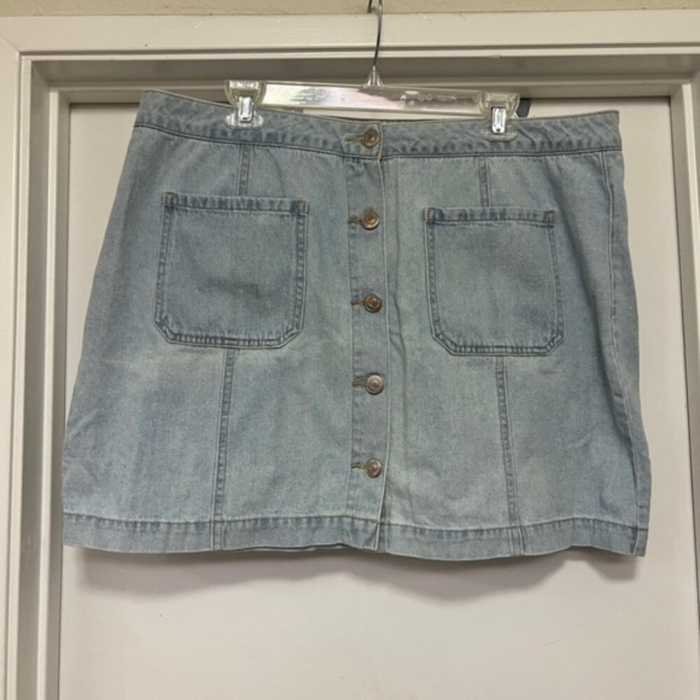 Forever 21 + faded denim/jean skirt with buttons - size 16